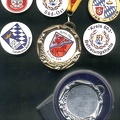 Medaille mit farbigem Logo.jpg